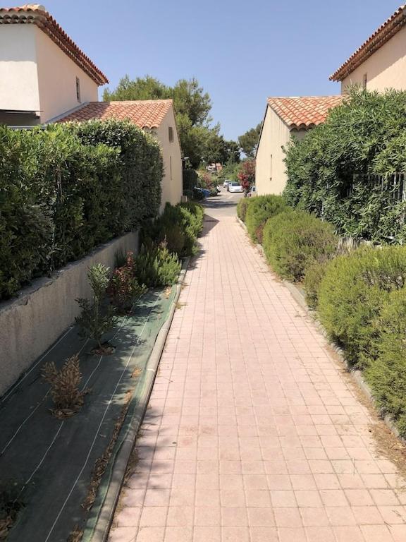Appartement 60M2 - 2 Chambres A Une Minute Des Plages, Parking Prive سوسيه-لي-بان المظهر الخارجي الصورة