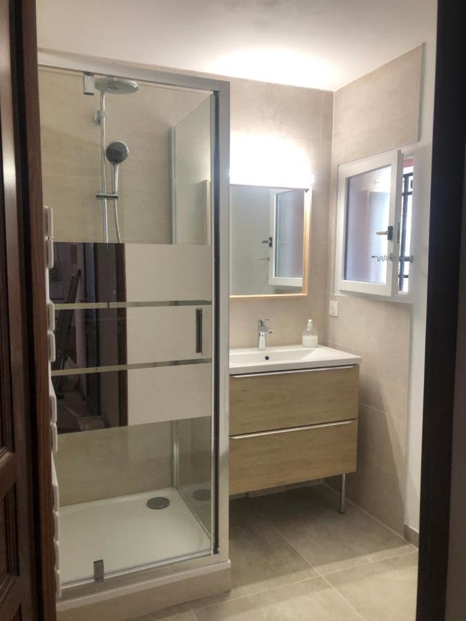 Appartement 60M2 - 2 Chambres A Une Minute Des Plages, Parking Prive سوسيه-لي-بان المظهر الخارجي الصورة