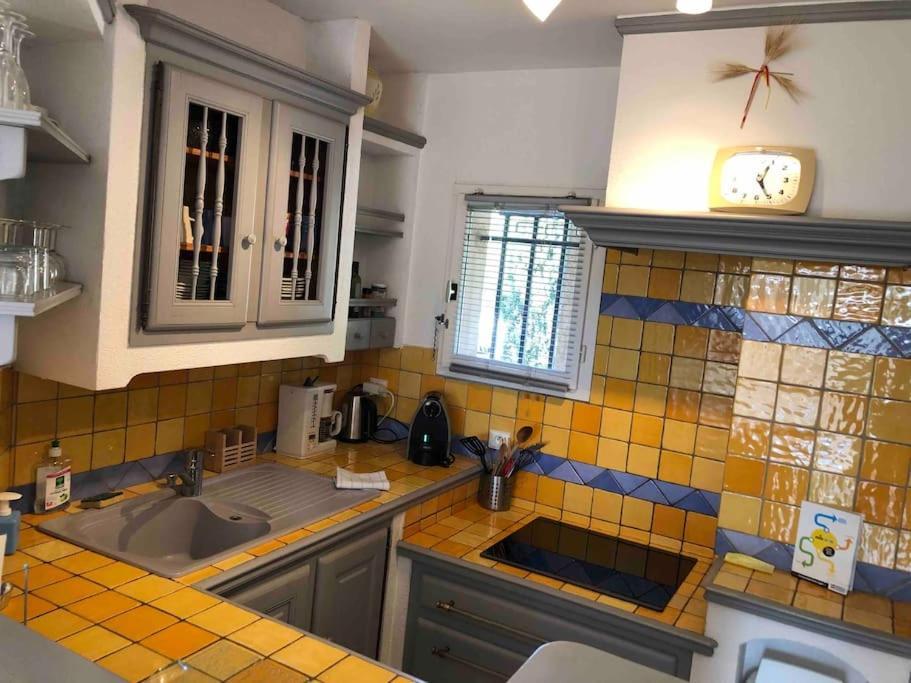 Appartement 60M2 - 2 Chambres A Une Minute Des Plages, Parking Prive سوسيه-لي-بان المظهر الخارجي الصورة