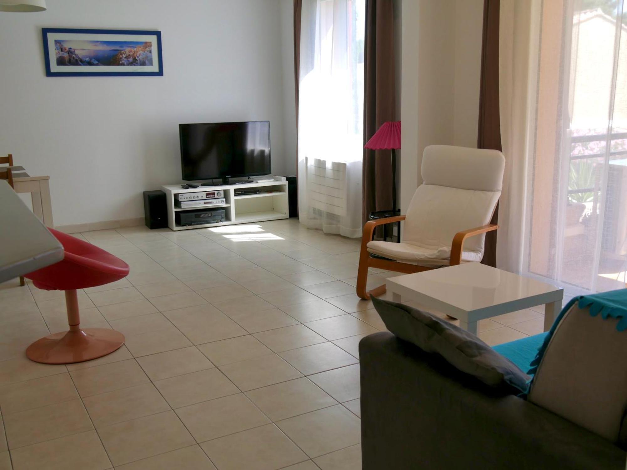 Appartement 60M2 - 2 Chambres A Une Minute Des Plages, Parking Prive سوسيه-لي-بان المظهر الخارجي الصورة